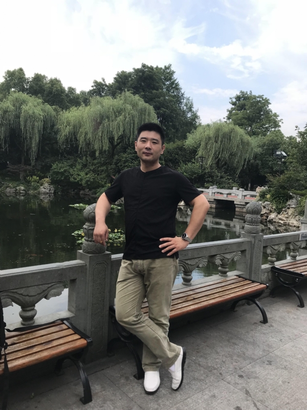 未来可期的第一张照片--永泰交友网