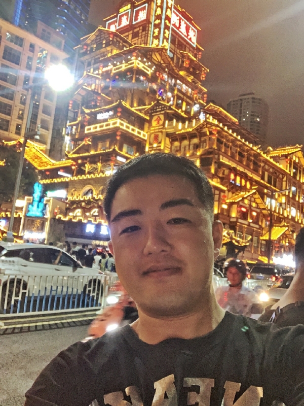 钢铁侠的第一张照片--永泰交友网