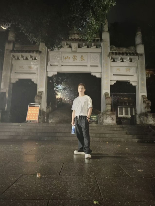 慕晨的第一张照片--永泰交友网
